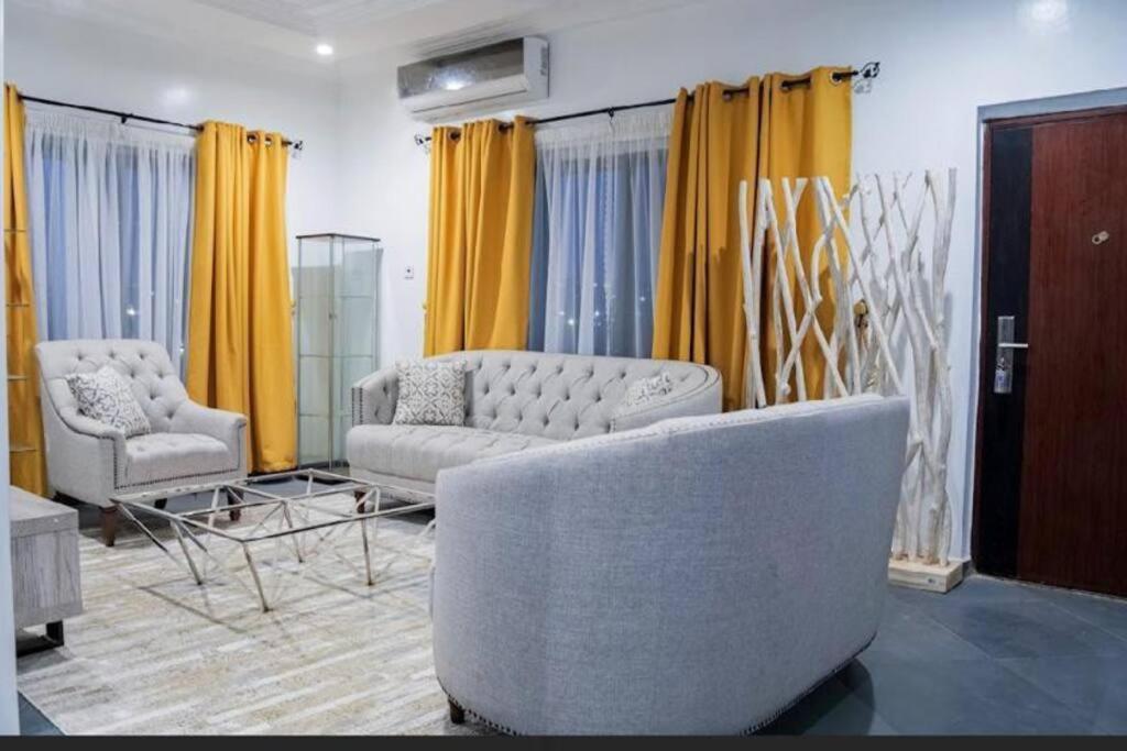 Cozy Penthouse ,Accra Ghana Owuraman Extérieur photo